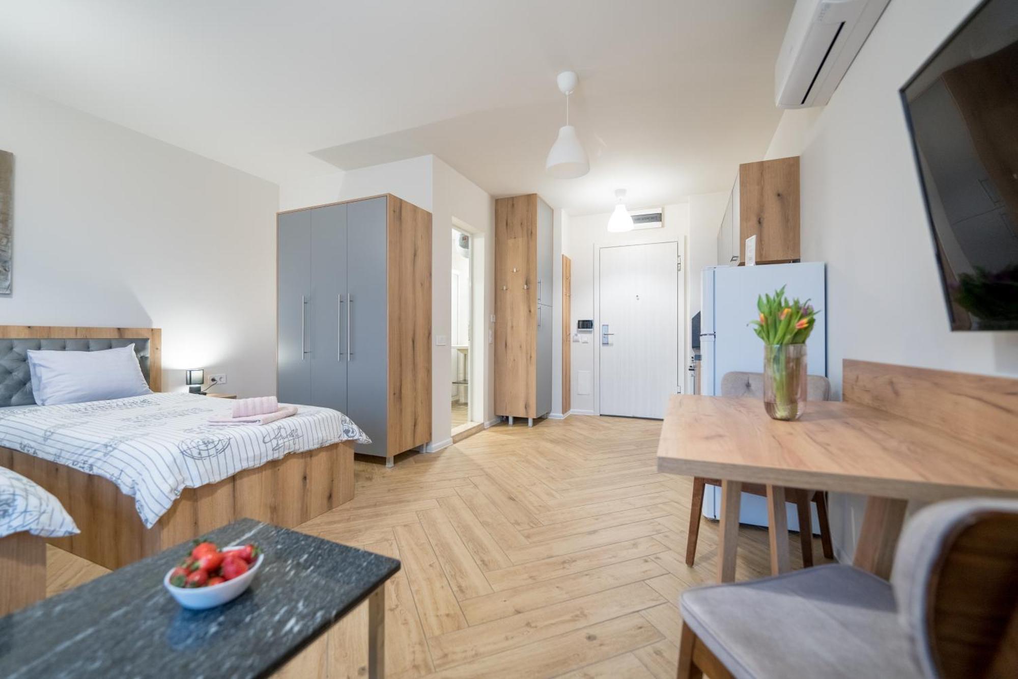 Wow Studios For Rent 2 Bul Montevideo 25A - B София Экстерьер фото