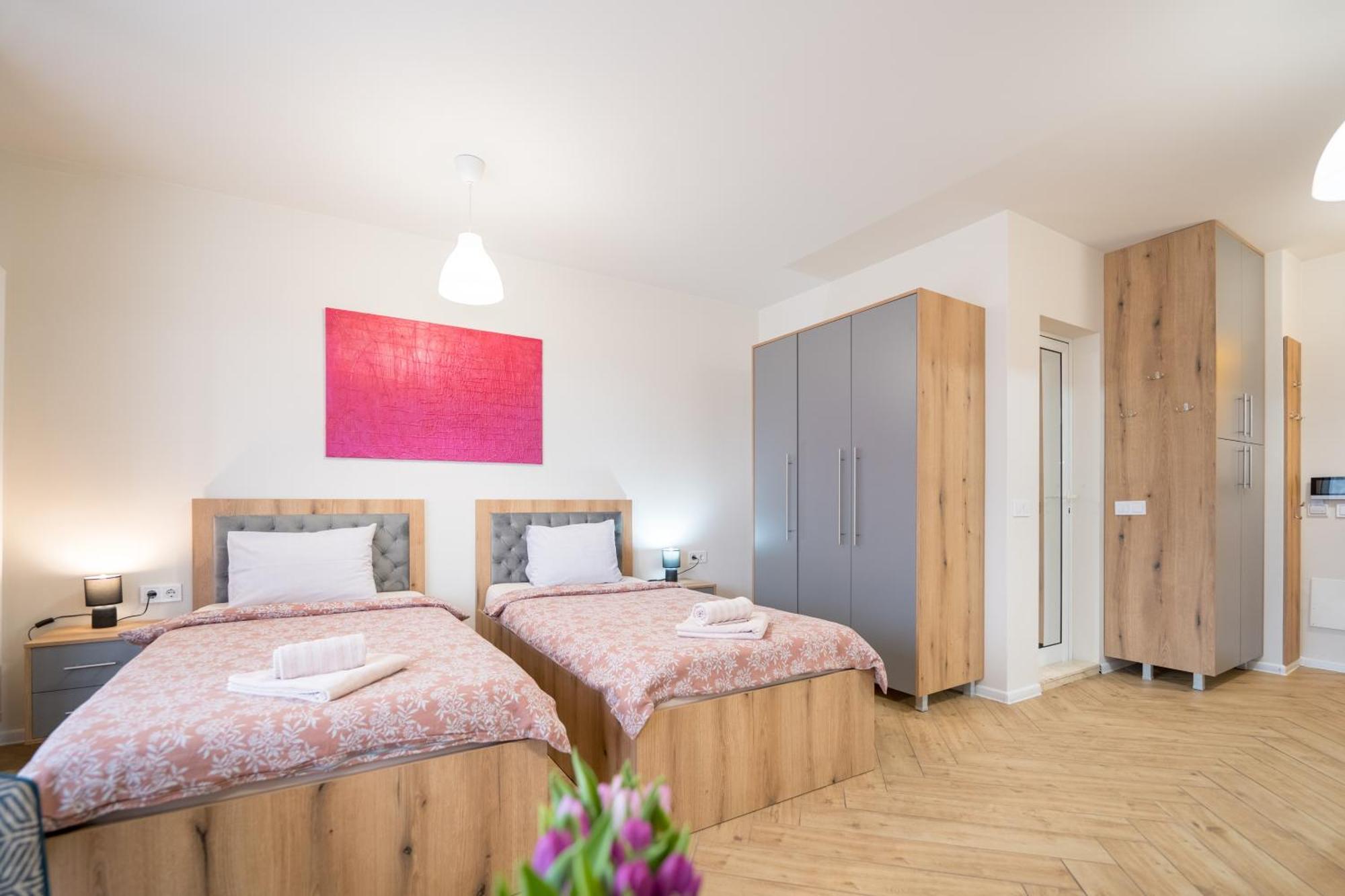 Wow Studios For Rent 2 Bul Montevideo 25A - B София Экстерьер фото