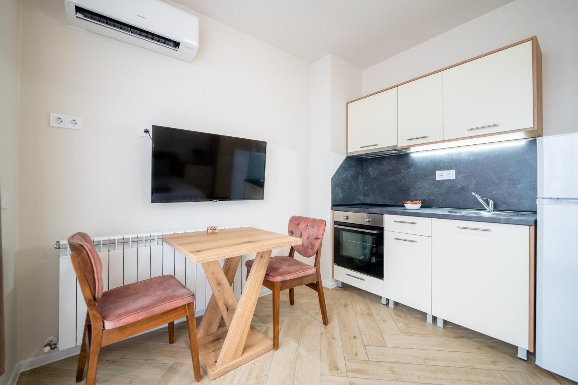 Wow Studios For Rent 2 Bul Montevideo 25A - B София Экстерьер фото